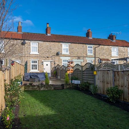 Finest Retreats - Bumblebee Cottage Pickering Exterior photo